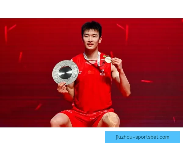 中国队3-1战胜法国队荣膺汤姆斯杯冠军 全队围圈庆祝跳舞尽显无敌风采